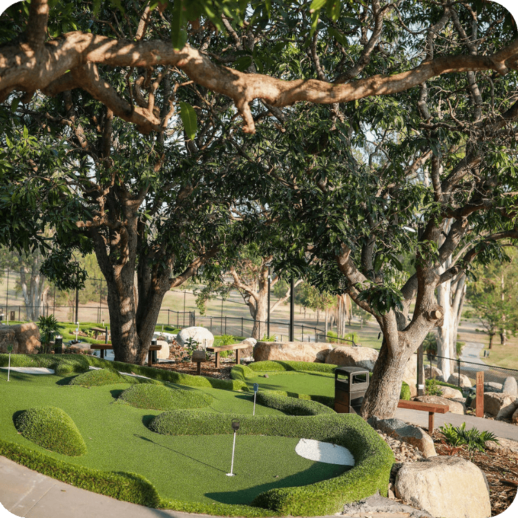 Mini golf putt putt course in Brisbane